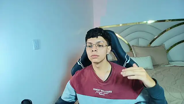 Milo Storm online show from April 27, 2026, 12:14 pm