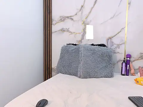 Snapshot of KarlaSmith__ chatting on April 30, 2026, 2:12 pm KarlaSmith online show from April 30, 2026, 2:12 pm