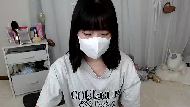 Snapshot of mii__tan chatting on June 6, 2026, 3:11 am mii tan online show from June 6, 2026, 3:11 am