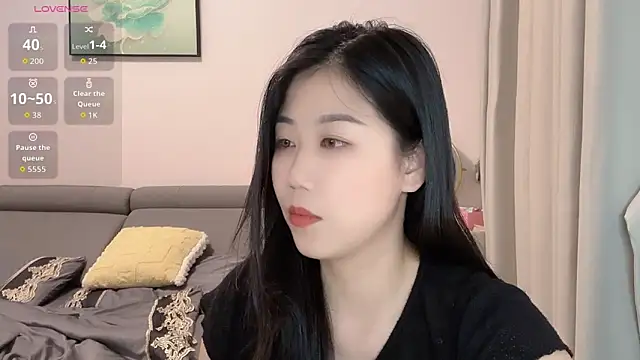 F-Yuwei online show from May 26, 2026, 3:19 pm