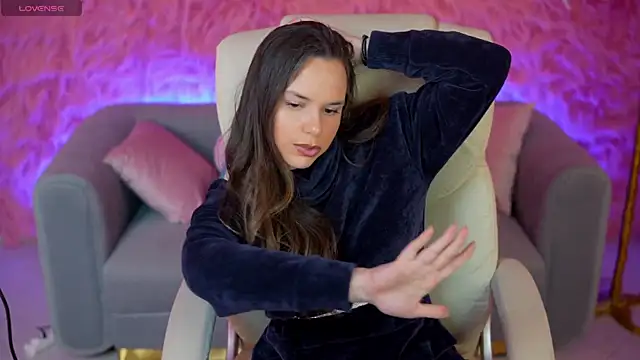 ArinaVoicee online show from April 30, 2026, 12:55 pm