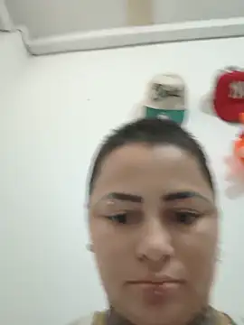 Snapshot of romina23 chatting on May 27, 2026, 7:55 pm romina23 online show from May 27, 2026, 7:55 pm