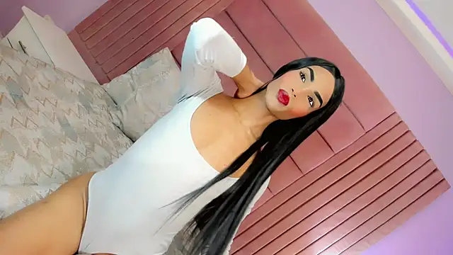 Darianavelazquez online show from June 5, 2026, 6:52 am
