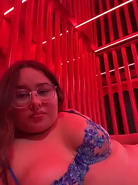 Snapshot of sharaa_miller chatting on April 28, 2026, 2:27 am sharaa miller online show from April 28, 2026, 2:27 am