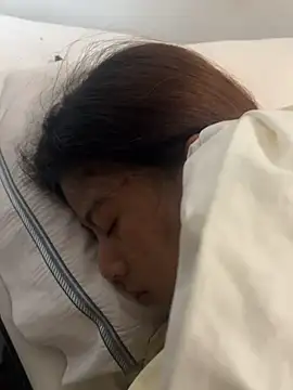 amy-0099 online show from April 27, 2026, 5:38 am