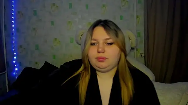 LillyHaigh online show from May 6, 2026, 1:03 am