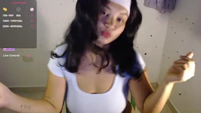 Lily     online show from May 2, 2026, 12:59 am