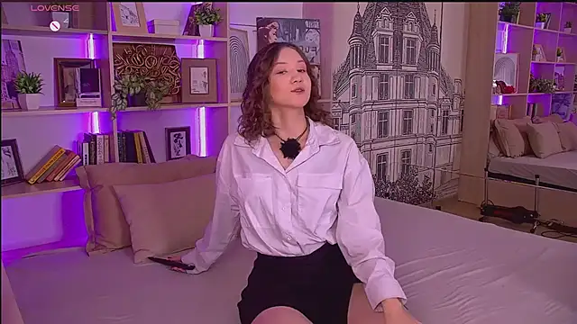 Aria Alves online show from June 12, 2026, 4:28 pm