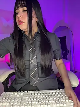 iEmily  online show from May 9, 2026, 1:55 am