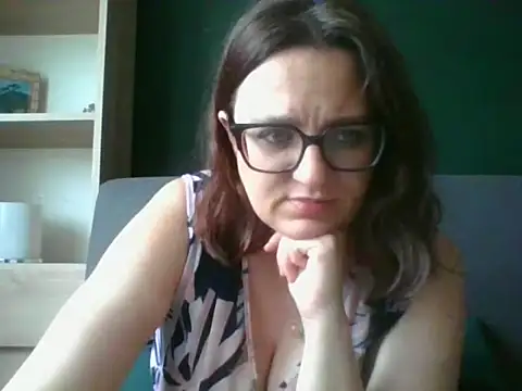 sensual paris online show from June 10, 2026, 5:28 am