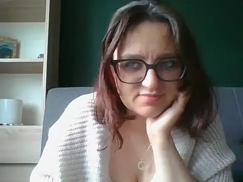 sensual paris online show from June 11, 2026, 5:27 am
