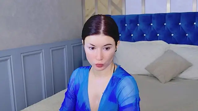 Gina lima online show from June 17, 2026, 8:32 pm