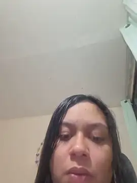 zoehot07 online show from June 14, 2026, 3:30 am