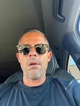 Riccardo86xx online show from July 4, 2026, 2:23 pm