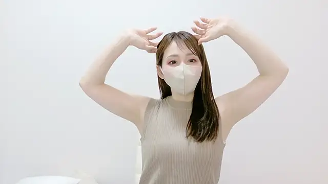 momoka  o0 online show from May 18, 2026, 4:29 am