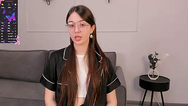 JodeeCarchidi online show from April 30, 2026, 7:42 pm