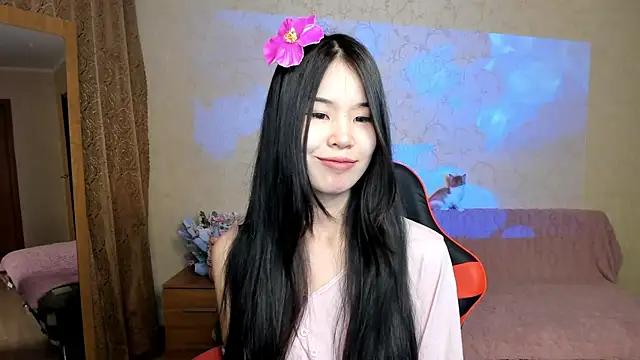 Akiba cute online show from May 11, 2026, 6:05 pm