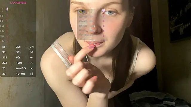 LongChillGerl online show from May 29, 2026, 7:34 pm