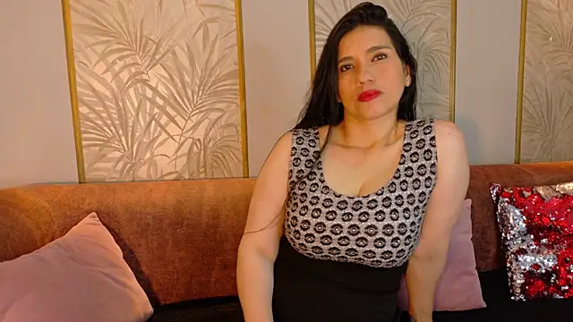 Dalila 5 online show from June 16, 2026, 7:38 pm