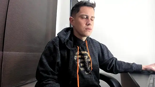 KendricTorres online show from May 21, 2026, 12:56 pm