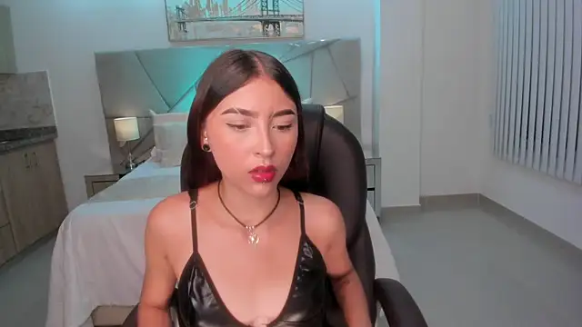 Nikky sweett  online show from June 28, 2026, 5:24 am