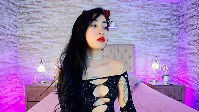 AshleyGross  online show from April 28, 2026, 10:04 pm