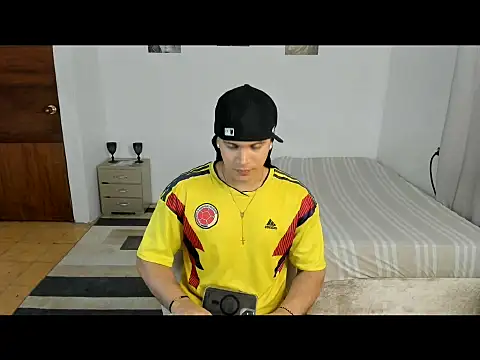 sant wahlberg online show from June 4, 2026, 11:44 pm