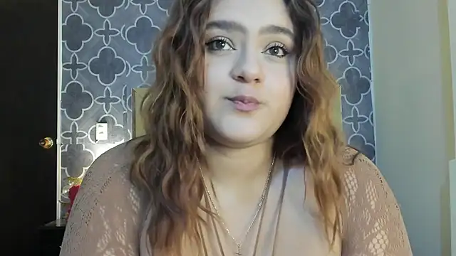 Snapshot of MechelleLyon chatting on May 18, 2026, 10:15 pm MechelleLyon online show from May 18, 2026, 10:15 pm