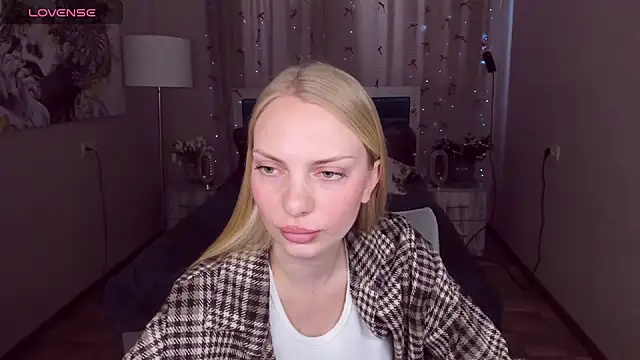 NancyGlamour online show from May 16, 2026, 9:50 am