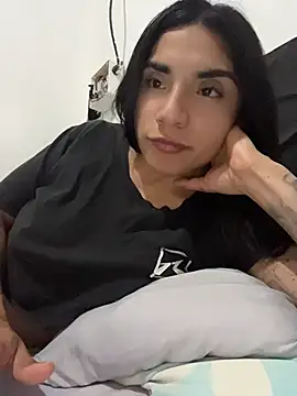 Snapshot of InesD_Arcy chatting on May 29, 2026, 1:47 am InesD Arcy online show from May 29, 2026, 1:47 am