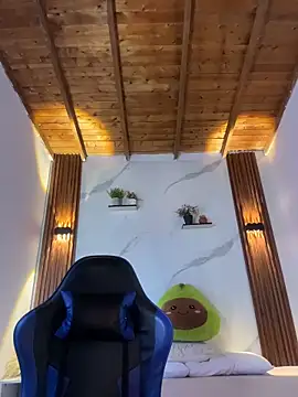 catalina lafer online show from June 20, 2026, 1:58 pm