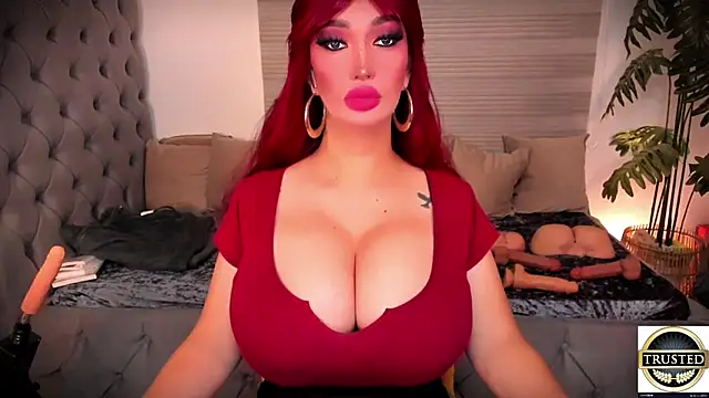 Snapshot of PlayfullMaria chatting on June 5, 2026, 9:09 pm PlayfullMaria online show from June 5, 2026, 9:09 pm