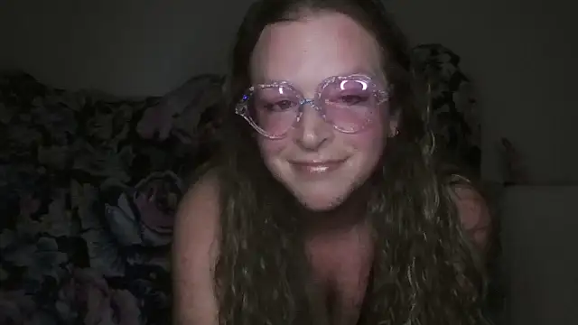 bewerekitten online show from May 7, 2026, 6:41 am