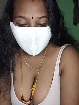 Snapshot of tamil_butterfly chatting on May 31, 2026, 9:16 am tamil butterfly online show from May 31, 2026, 9:16 am