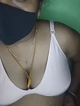 Snapshot of tamil_butterfly chatting on June 8, 2026, 10:37 am tamil butterfly online show from June 8, 2026, 10:37 am