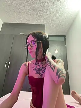 she-dulce online show from May 10, 2026, 2:06 am