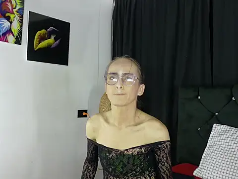 Snapshot of dulce_alexandra chatting on May 17, 2026, 12:12 pm dulce alexandra online show from May 17, 2026, 12:12 pm