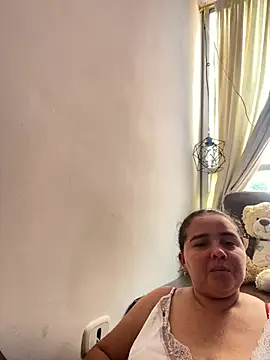 evereskira online show from May 14, 2026, 6:47 pm