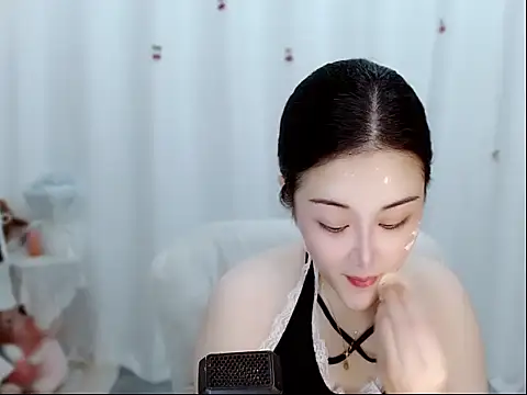 Amy-cnbaby online show from June 3, 2026, 1:30 am
