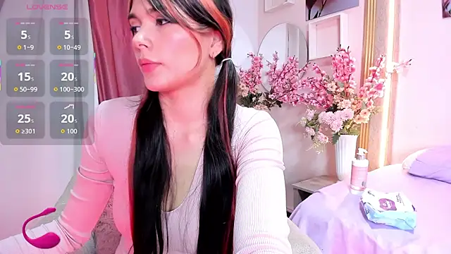 Aili queen online show from May 26, 2026, 12:56 pm