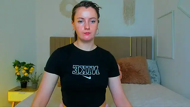Cutie blushh online show from June 16, 2026, 6:38 am
