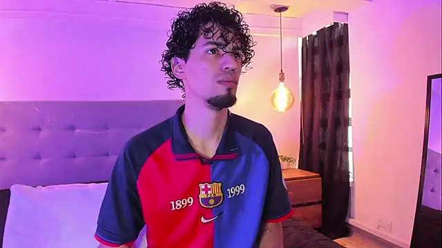 MichaelEvanss  online show from June 12, 2026, 12:48 pm