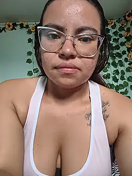 marulanda1822 online show from July 1, 2026, 7:13 pm