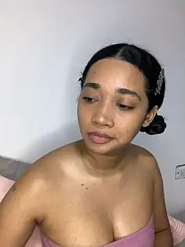 Snapshot of _sweetSabrina- chatting on May 23, 2026, 12:49 am sweetSabrina- online show from May 23, 2026, 12:49 am