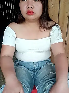 Lily Henry online show from May 9, 2026, 3:45 am