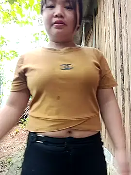 Lily Henry online show from May 21, 2026, 3:02 am