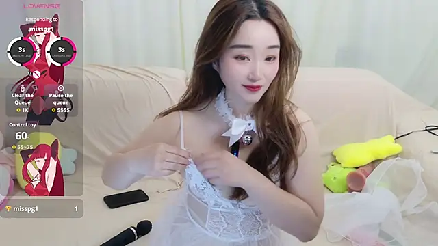 JJ8521 online show from May 11, 2026, 12:11 pm