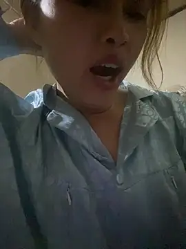 Jasmine dogy online show from May 1, 2026, 1:59 pm