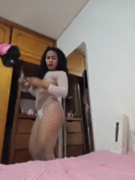 kimreigns online show from May 2, 2026, 11:32 pm
