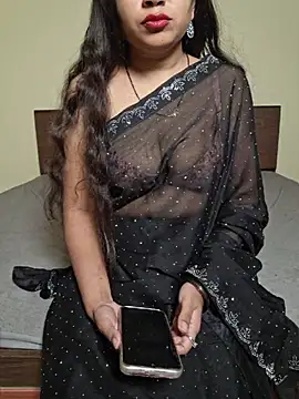 Snapshot of Hot-CouplesX chatting on May 31, 2026, 1:18 pm Hot-CouplesX online show from May 31, 2026, 1:18 pm